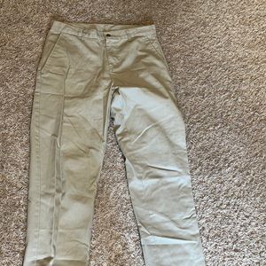 32x32 Six Flags khaki pants